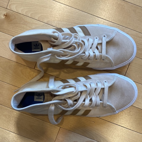 Adidas brown shoes, size 8 - Picture 2 of 5